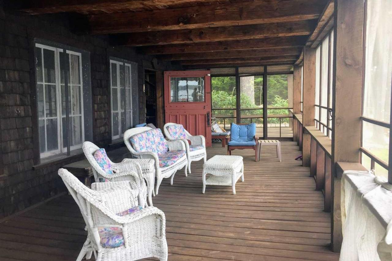 Meredith Lakefront Lodge On Lake Winnipesaukee Экстерьер фото